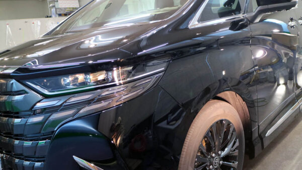 新車アルファードのコーティング