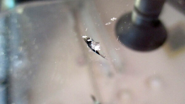 アテンザのガラス傷補修